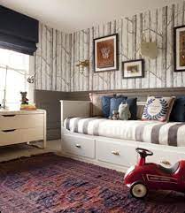Hanging Pictures On Patterned Wallpaper