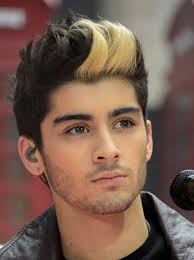 Zayn malik is famous for his singing, but his hairstyles are well on their way to earning their own hollywood star. Quiff Hairstyle Zayn Malik Bpatello