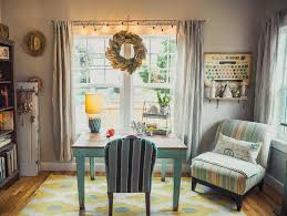 Our wide variety of styles include vintage farmhouse, retro, french country, and primitive. Home Decoration Decor Items For Rented Homes And Spaces The Times Of India