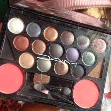 mac fashion makeup kit kesehatan