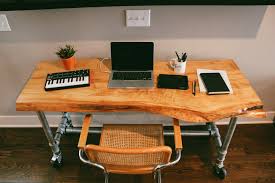 No matter how they are sliced, live edge desk ideas always look adequate and appropriate. Maple Live Edge Desk On Casters Jon Dalman