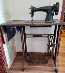 singer antique sewing machine
