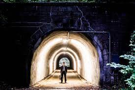 閲覧注意】旧小峰トンネルで一晩過ごしたら呪われるのか、試してみた【恐怖】 | 株式会社LIG(リグ)｜DX支援・システム開発・Web制作