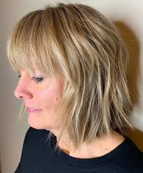 Plus, it makes longer faces a bit discreet too. 40 Cute Youthful Short Hairstyles For Women Over 50
