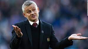 À 23 ans, il est recruté par manchester united. Ole Gunnar Solskjaer Pressure Mounts On Manager As Manchester United Unbeaten Away Run Ended By Leicester City Cnn
