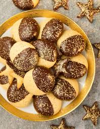 They are gifts of love that help connect us to our past through the power of memory and tradition and let people know how special they are. 20 Amazing Christmas Cookies The Clever Meal