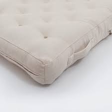 Made in usa with organic 5 futon mattress designed by whitelotus are available in all sizes from crib to california king. Traditional Futon Mattress With Organic Cotton Cover For Kids Futonota