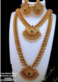 south indian women temple necklace set