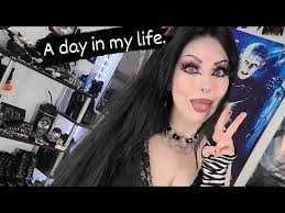 a day in my life goths altmakeup