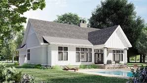 Farm House Style House Plan 8776