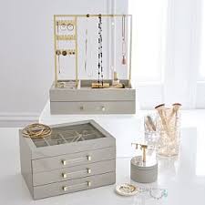 elle lacquer jewelry display stand
