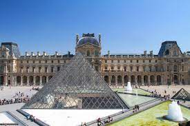 the louvre museum facts paintings