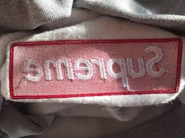 Chromedurag 7.5/10 no cracking on logo shirt is still in good conditon box logo has faded due to age. Legit Check 101 Supreme Box Logo Hoodies Awesome Totally Awesome