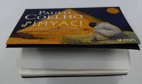 Santiago i̇ngiliz'den simyacının kurşunu altına çevirdiğini öğrendikten sonra i̇ngiliz'in neden ısrarcı bi şekilde simyacı'yı aradığını daha iyi anlamıştır. Simyaci Mini Kitap Paulo Coelho Savas Kitap Ve Yayinevi
