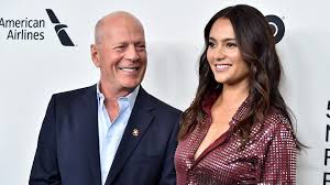 Friendly exes bruce willis and demi moore reunited for their eldest daughter's special evening, as did bruce's wife, emma heming. Why Bruce Willis Isn T With Wife And Young Daughters Amid Quarantine With Ex Demi Moore Exclusive Entertainment Tonight