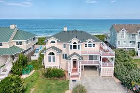 oceanfront homes on the outer