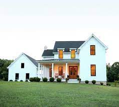 Our Modern Farmhouse: Exterior - Plank and Pillow