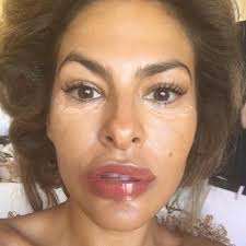 eva mendes shows off a makeup free