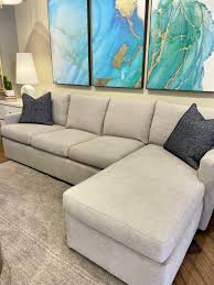 sherrill sectional w right arm