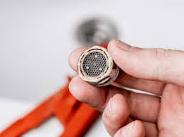 how to clean a faucet aerator with