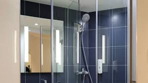 how to keep shower glass door clean
