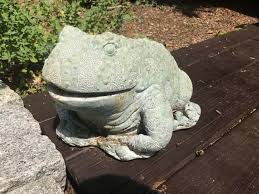 Cast Stone Garden Outdoor Frog Statue