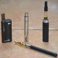 Vape juice or vape oils need a concentrated heating element (like a heating coil, atomizer, or wick) to produce vapor. How To Use An Oil Vape Pen Vape Expert Advice Vape Vet Store
