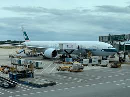 review cathay pacific 777 300er first