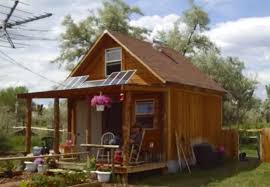 Most single wide mobile homes are 14 feet by 70 feet, giving them an approximate square footage of 980 sq ft. How To Build A 400sqft Solar Powered Off Grid Cabin For 2k Off Grid World