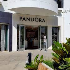 pandora outlet in los angeles