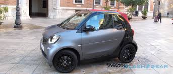 Did you strip the roof off the car to do the repair? 2017 Smart Fortwo Cabriolet First Drive Slashgear