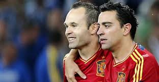At international level, however, before xavi's retirement it was the other way round. Xavi And Iniesta Who Is Better