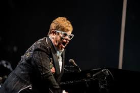 A very special new version of the song has been. Elton John 08 Oktober 2021 Sap Arena