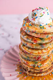 20 minute fluffy funfetti pancakes