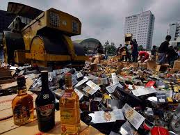 Cewek korea mabuk, terus di masukin botol soju sama temenya. Ppp Pks Dan Gerindra Usulkan Ruu Larangan Minuman Beralkohol News Liputan6 Com