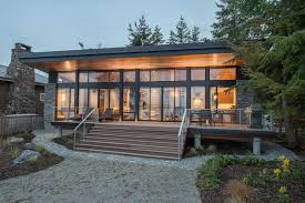 The Beach Drive Waterfront Studio By