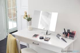 7 best lighted makeup mirrors for