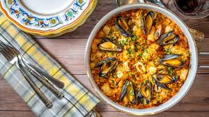 paella with steamed mussels and shrimp