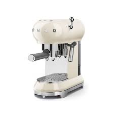 Any ideas for making a kitchen look christmassy? Smeg Espresso Coffee Machine 50 S Retro Style Aesthetic Tattahome