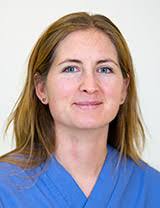 Julia Engqvist, Veterinär, AI-kompetens. Julia är utbildad veterinär i Uppsala och tog sin examen 2008. Hon har sedan dess arbetat på Växjö Djursjukhus samt ... - julia_engqvist