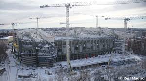 The santiago bernabéu stadium has undergone several renovations over the years, which have resulted in it looking stylish today. Spectacular Images Of The Santiago Bernabeu Covered In Snow Real Madrid Cf