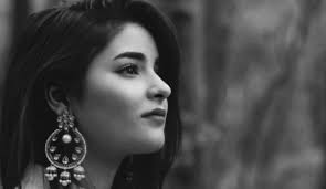 Once you have fallen in love with her, you will never fall out even if you wish to. Zaira Wasim Pens A Heartfelt Note In Her Latest Instagram Post Kashmiris Continue To Exist And Suffer Entertainment News India Tv