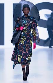 Mother '18 look nine to twelve hats: Beyonce Wears African Designers Rich Mnisi Mmuso Maxwell Tongoro Peulh Vagabond And More For The Mandela 100 Fashion Bomb Daily Style Magazine Celebrity Fashion Fashion News What To Wear Runway Show Reviews