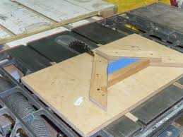 With this table saw jig, you can cut eight perfect miters for a picture frame with zero recuts. Four Table Saw Sleds That Will Improve Accuracy Wwgoa