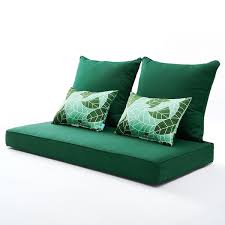 Green Cushion With 2 Lumber Pillows