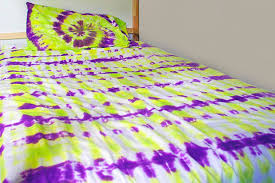 How To Tie Dye Sheets Ehow