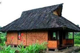 Desain pintu pagar model minimalis dengan bahan kayu atau besi. Mengenal Rumah Tradisional Suku Sunda Halaman All Kompas Com