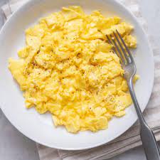 make scrambled eggs easy tutorial