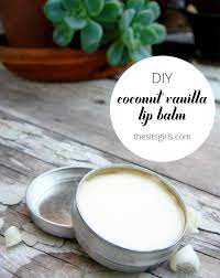 homemade lip balm coconut oil and vanilla