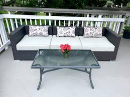 spray paint your outdoor patio cushions